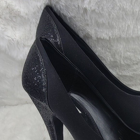 AUTHENTIC STEVE MADDEN HEELS SEXY COMFORTABLE RARE DESIGNER NWT - Picture 8 of 15